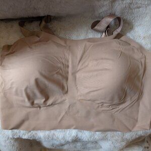 EBY Champagne Wireless Bralette Sz MP (36D)